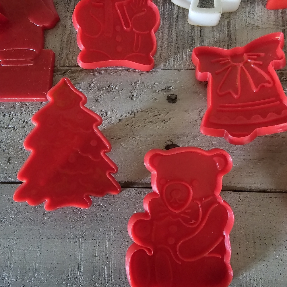 Bundle of Cookie Cutters - Picture 2 of 8